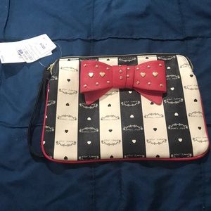 Betsey Johnson wrist clutch